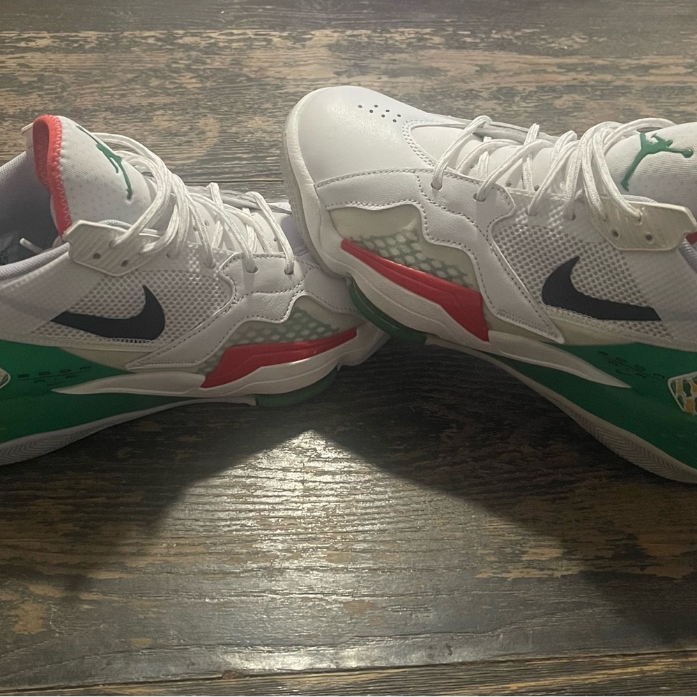 Jordan Zoom '92 White and Green Sneakers